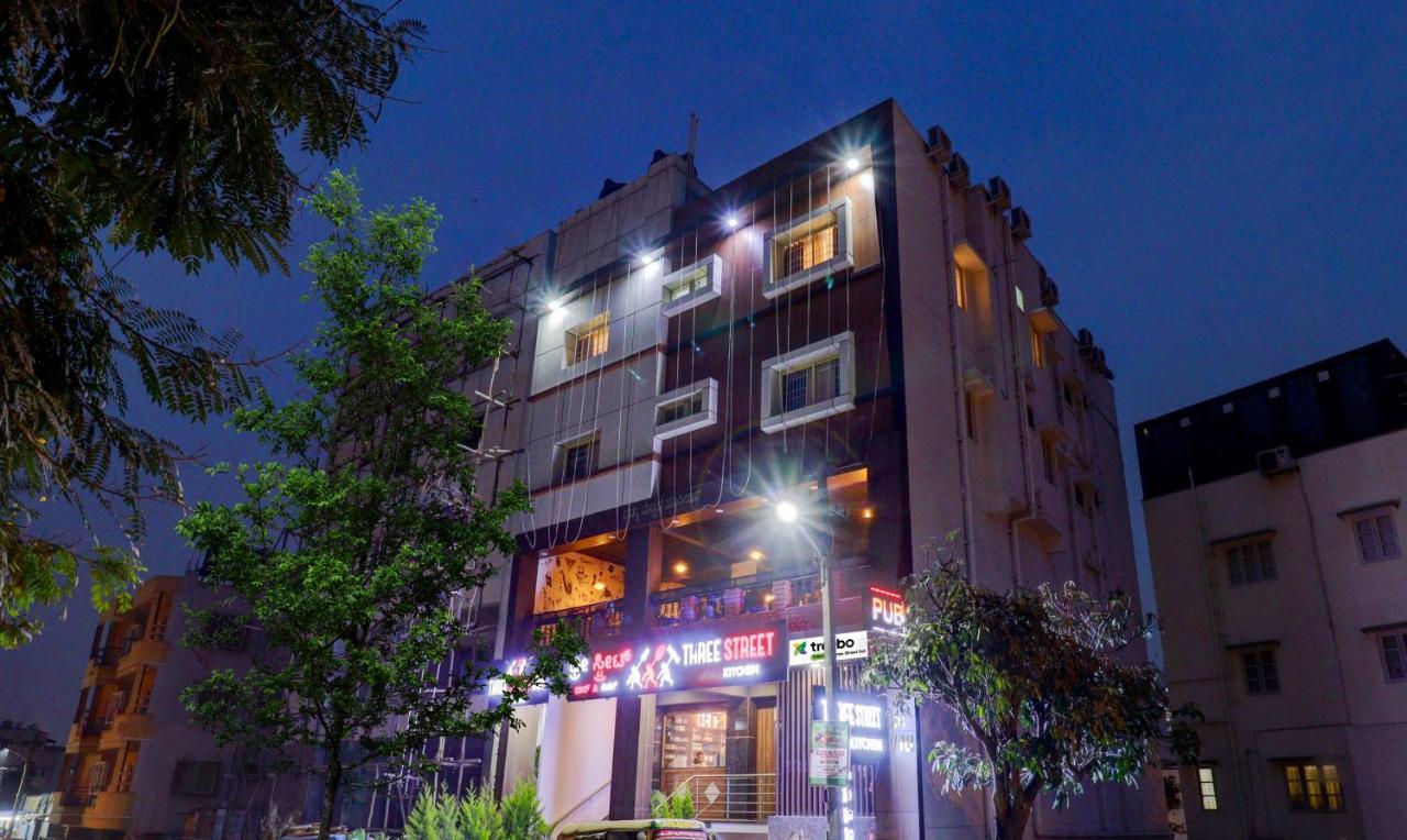 Treebo Three Street Inn Bengaluru Kültér fotó